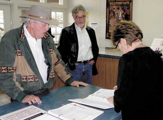 dick esser, steve lamar